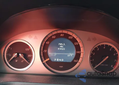 2008 Mercedes-Benz C 300 из США, поврежденный, VIN WDDGF54X48F189512